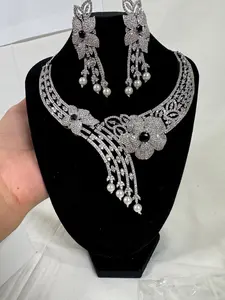 Faizara Necklace Set