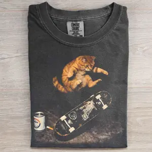 Skateboarding Cat T-shirt, Funny Cat Graphic Tee, Skateboard Meme Shirt, Retro Aesthetic Animal Shirt, Unisex Comfort Colors T-shirt