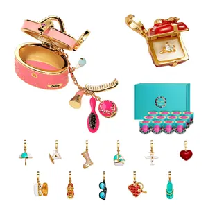 [Live-Q] Fizz and Rizz by Yorkett Jewelry Mystery Box – Amelia Collectible Charms Chain Bracelet, Adjustable Pendant Surprise, Cute Fun Gift for Collectors, Parties, Birthdays, and Holidays with Fizz Bomb Magic