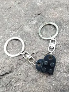Creative Building Block Heart Couple Keychain Gift, Key Ring with Heart Pendant, Fashion Accessories for Men & Women As Gift for Girlfriend & Boyfriend, Cute Keychain