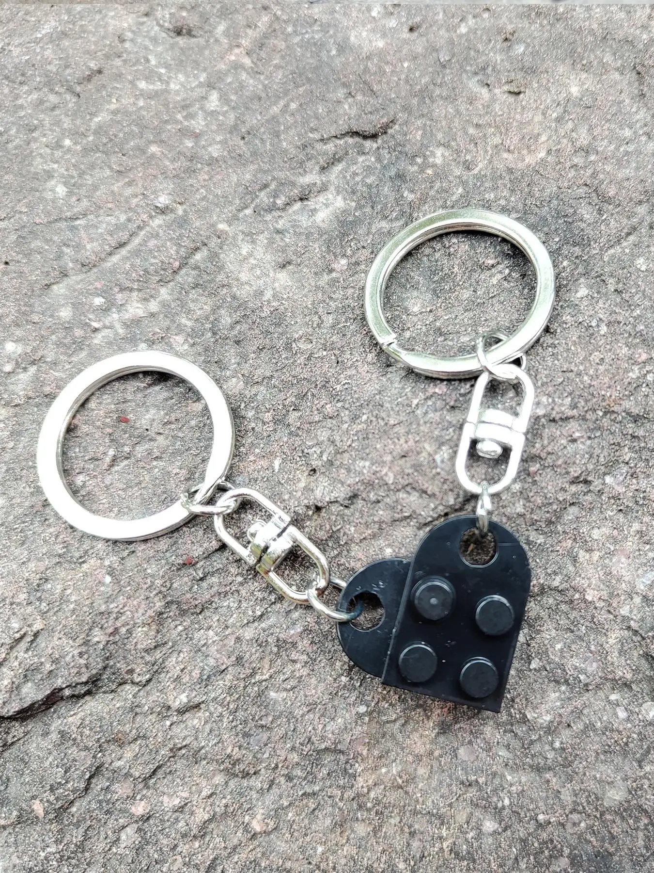 Creative Building Block Heart Couple Keychain Gift, Key Ring with Heart Pendant, Fashion Accessories for Men & Women As Gift for Girlfriend & Boyfrien