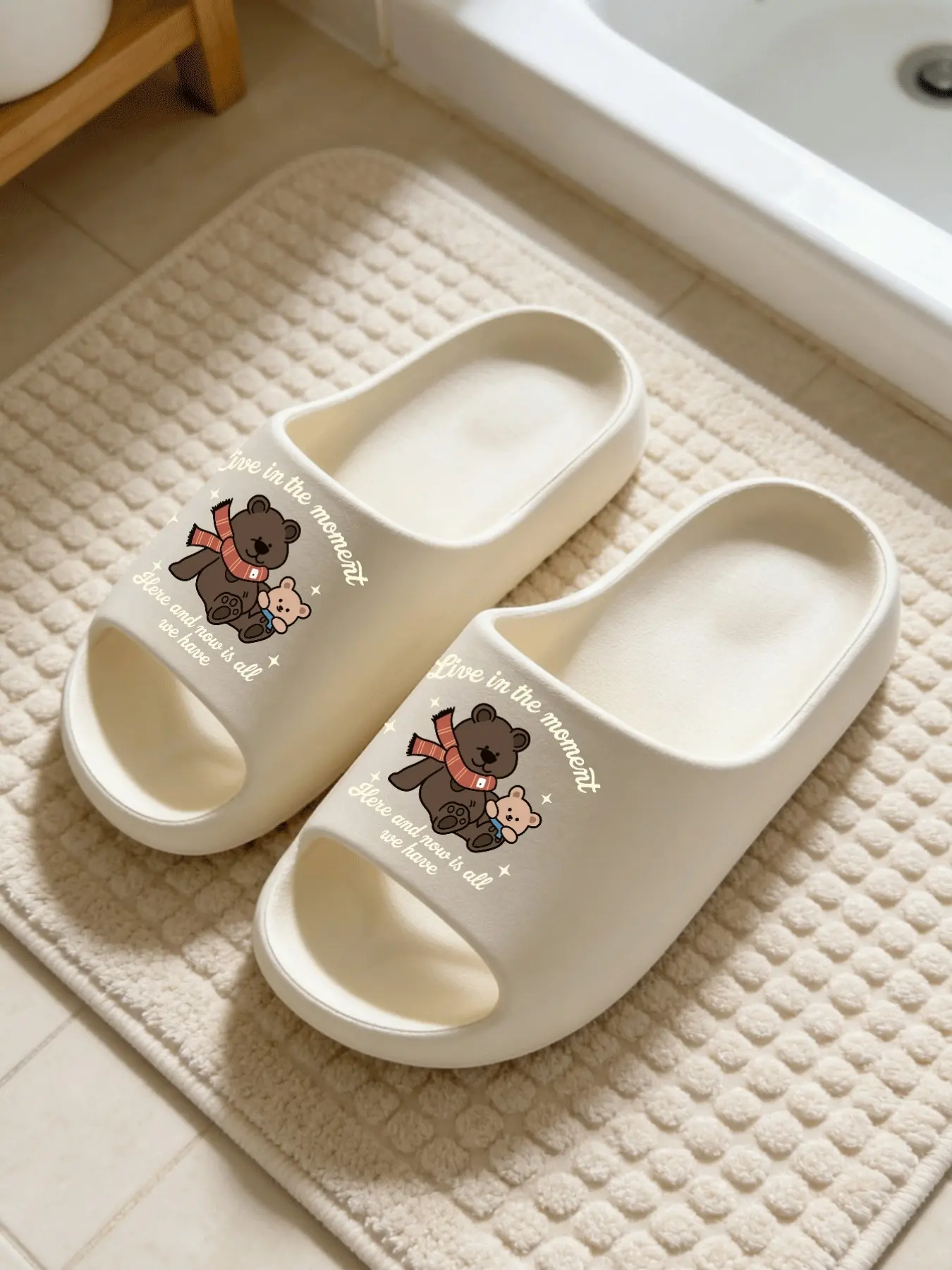1 Pair Scarf Teddy Bear Printed Thick Sole Slippers, Warm Healing Style, Non-slip Soft Sole, Indoor & Outdoor Dual-use, Open Toe Slides, Casual Slippers