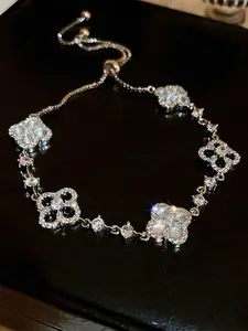 Fashion Zircon Four-Petal Flower Premium Bracelet, Adjustable Design, Lightweight Luxury Accessory, Perfect for Parties, Dates, Vacations, Ideal Gift, Adjustable Bracelets