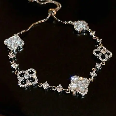 Fashion Zircon Four-Petal Flower Premium Bracelet, Adjustable Design, Lightweight Luxury Accessory, Perfect for Parties, Dates, Vacations, Ideal Gift, Adjustable Bracelets, Beautiful Bracelets