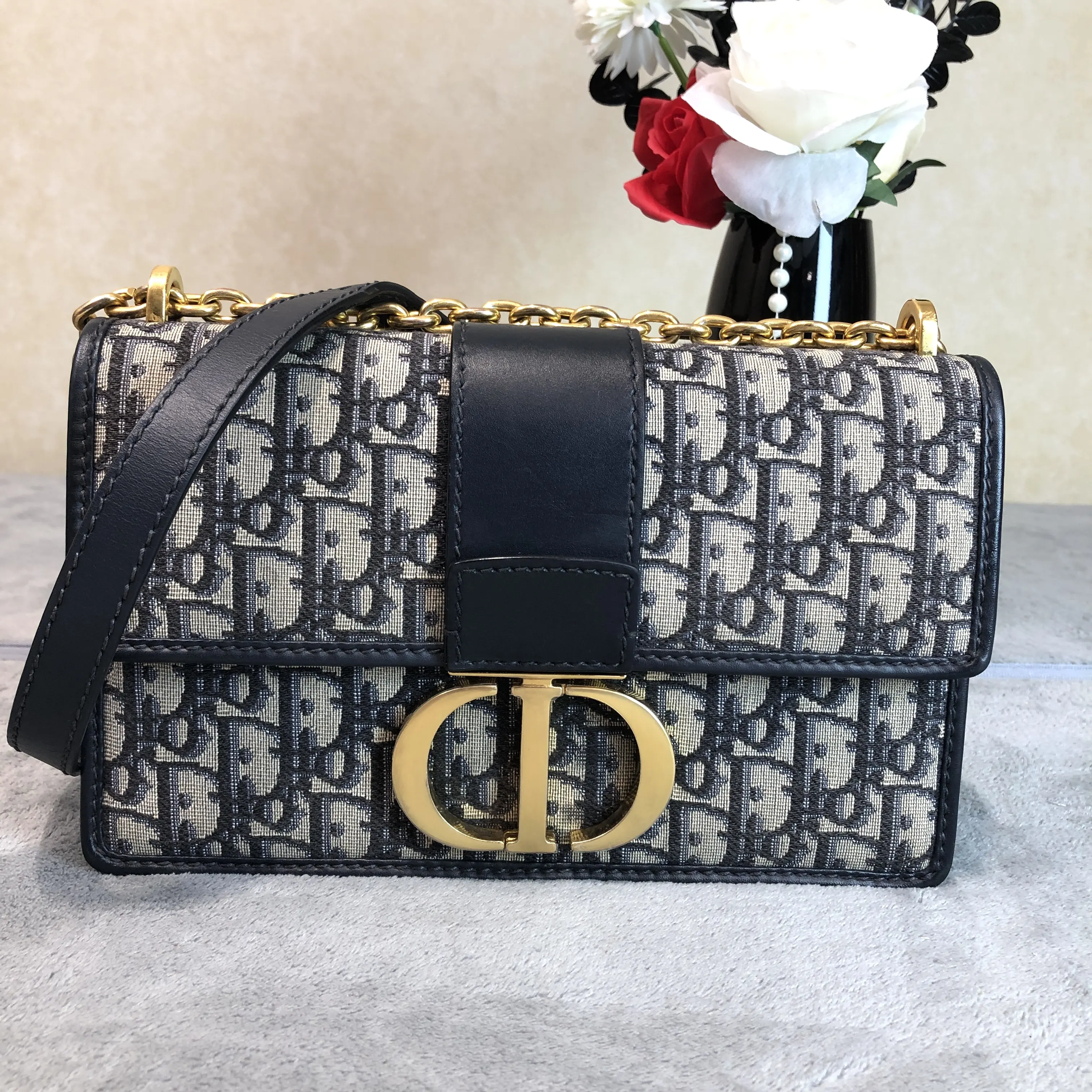 Pre-owned Dior fabric Crossbody Bags Medium 30 Montaigne Oblique Jacquard Shoulder Bag 432477