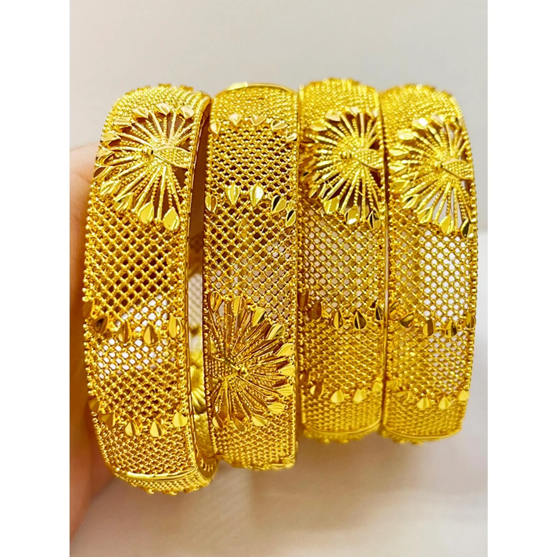 Peacock Bracelet (1 piece)