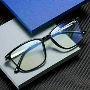 Fashionable Simple Square Frame Reading Glasses for Men Women Boys Girls, Flat Lens Computer Gaming Eyeglasses Suitable for All Kinds of Face Types, Lightweight Decorative Fake Glasses for Daily Casual Wear Eye Protection