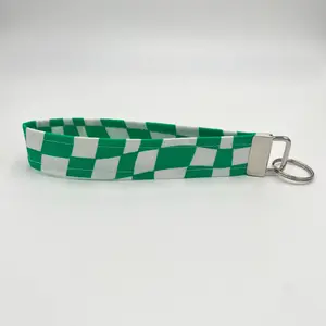 Green & White Wavy Checkered Keychain Wristlet, Key Fob Lanyard, Retro Keychain, Y2K, Handmade