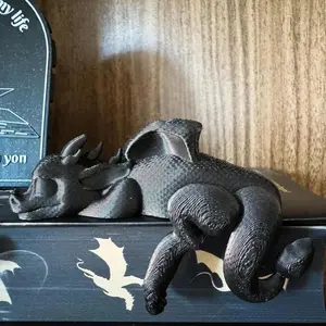 3D printed sleeping dragon design bookend, 1 creative dragon decoration, desktop home, office and school decoration, home decoration accessories