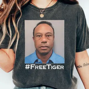 Tiger Woods DUI Mugshot 2026 T-Shirt, Golf Legend Sweatshirt, Vintage Golf 2026 Hoodie, Sports Icon Tee, Golf Fan Gift PYWXF