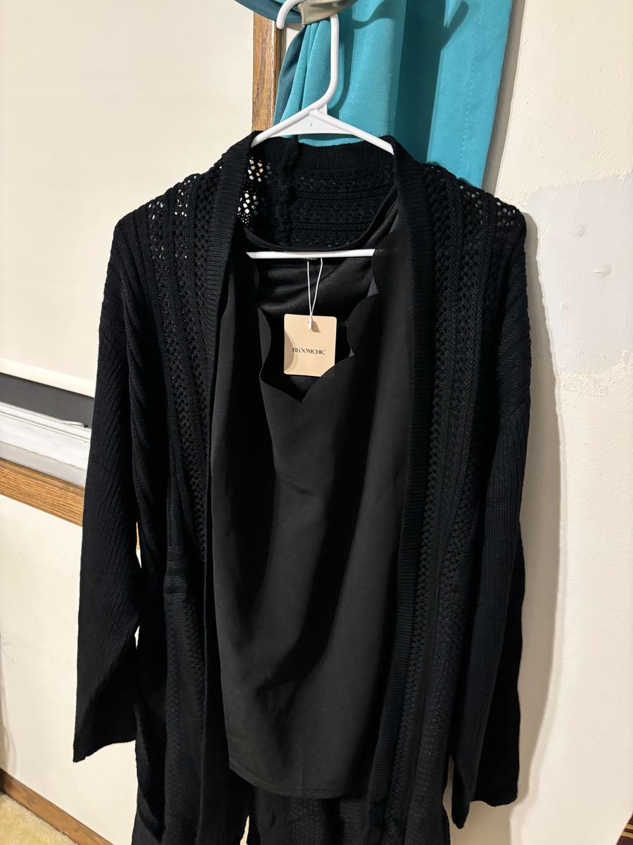 Item: Black, 18-20/2X