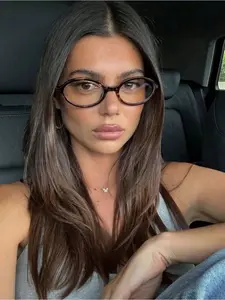 Vintage Oval Frame Women's Flat Mirror, Trendy Casual Frames, Suitable for Office and Street Photography, Retro Style, Perfect for Daily Use