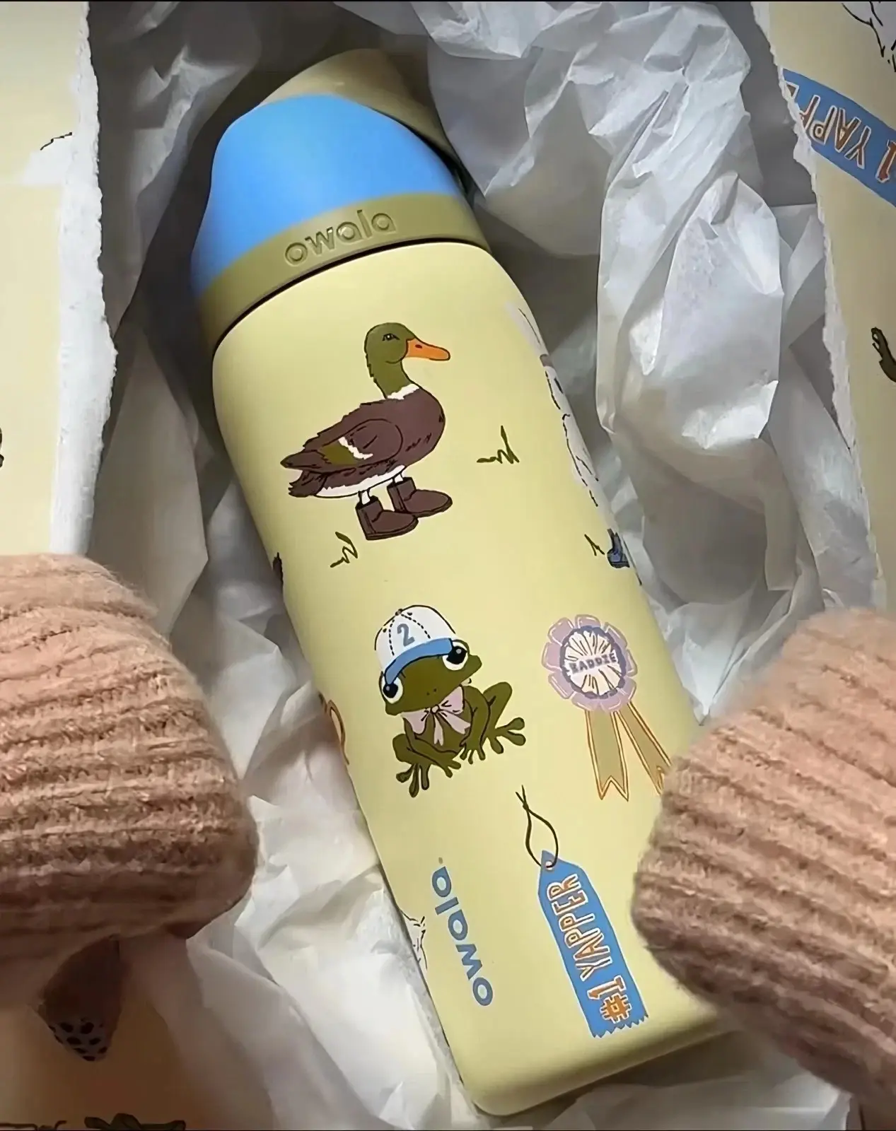 NEW Owala UO Exclusive Party Animals 32oz Freesip Water Bottle