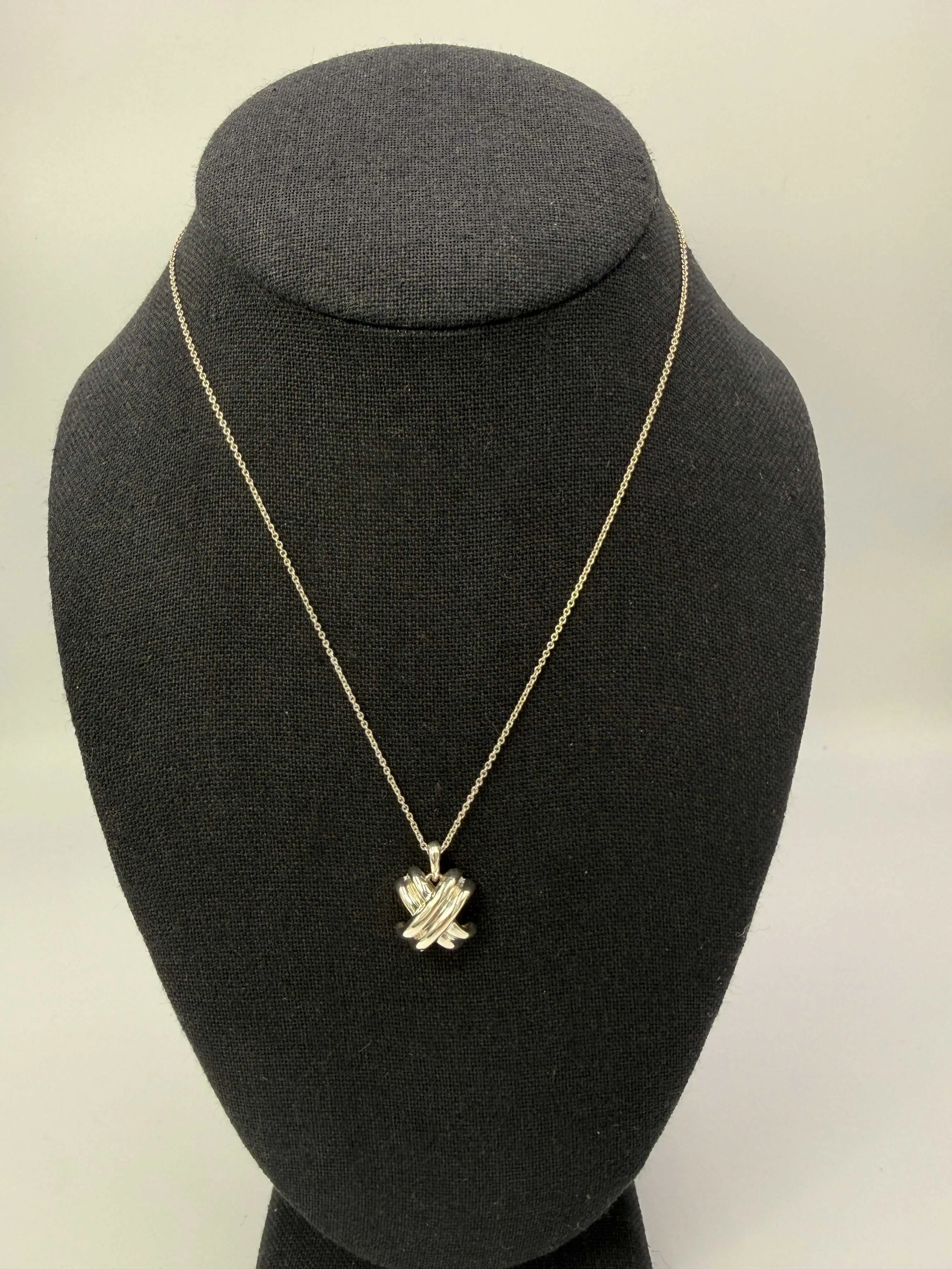 Pre-owned Tiffany & Co. Paloma Picasso 3D X Pendant Necklace