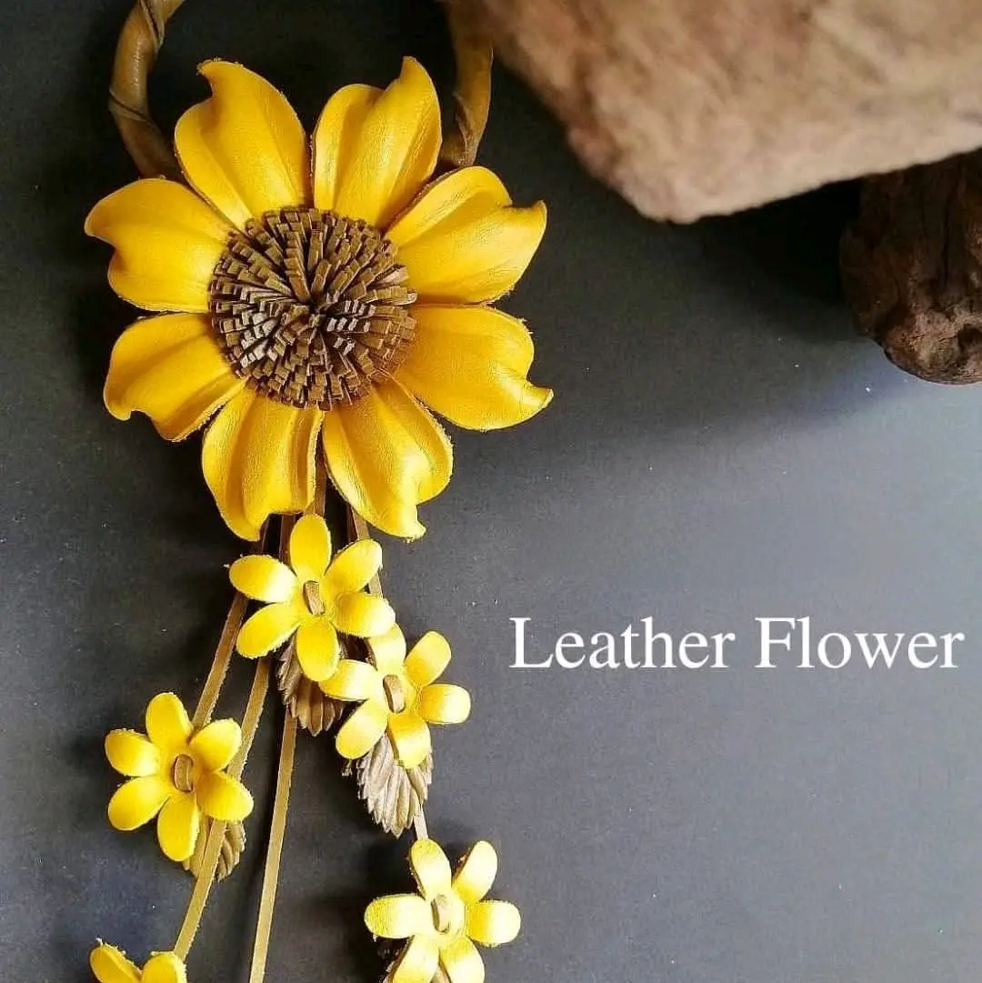 Leather Flower Key Chain Bag Charm for Women