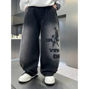 (New)Casual Loose Outdoor Sports Straight-Leg Jeans with Fashionable Cartoon Characters And Letter Prints, Suitable for Male Students to Wear in All Seasons for Outings, Campus Activities, Cycling, And Dancing. These Boys' Denim Long Pants Feature Variou