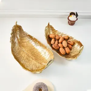 Elegant European Feather Decor Fruit Plate Tray, Silver Color Vintage Style Resin Craft, Home Party Holiday Decoration