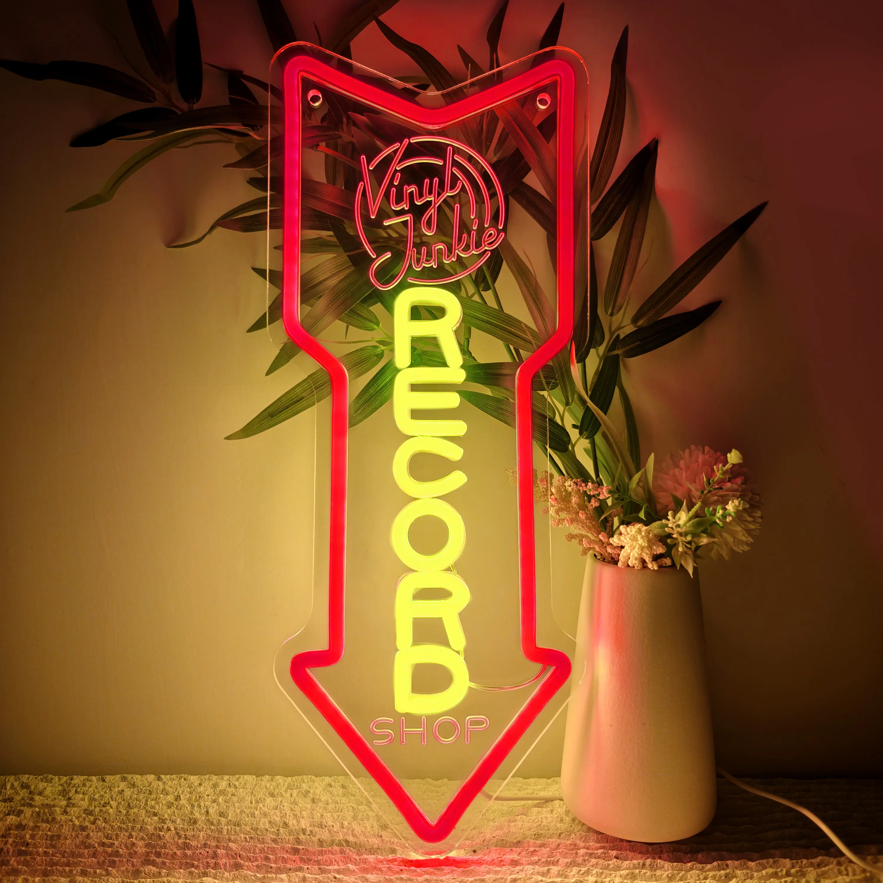 Retro Record Store LED Decorative Light Sign, Christmas Present & Gift for Record Shop Lovers, Enhances Ambiance for Collectors’ Commercial Stores, Music Studios, Retro Rooms, Aesthetic