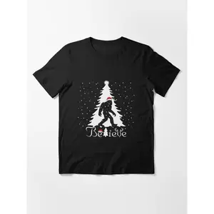 Believe in Santa Squatch Bigfoot Christmas Essential T-Shirt