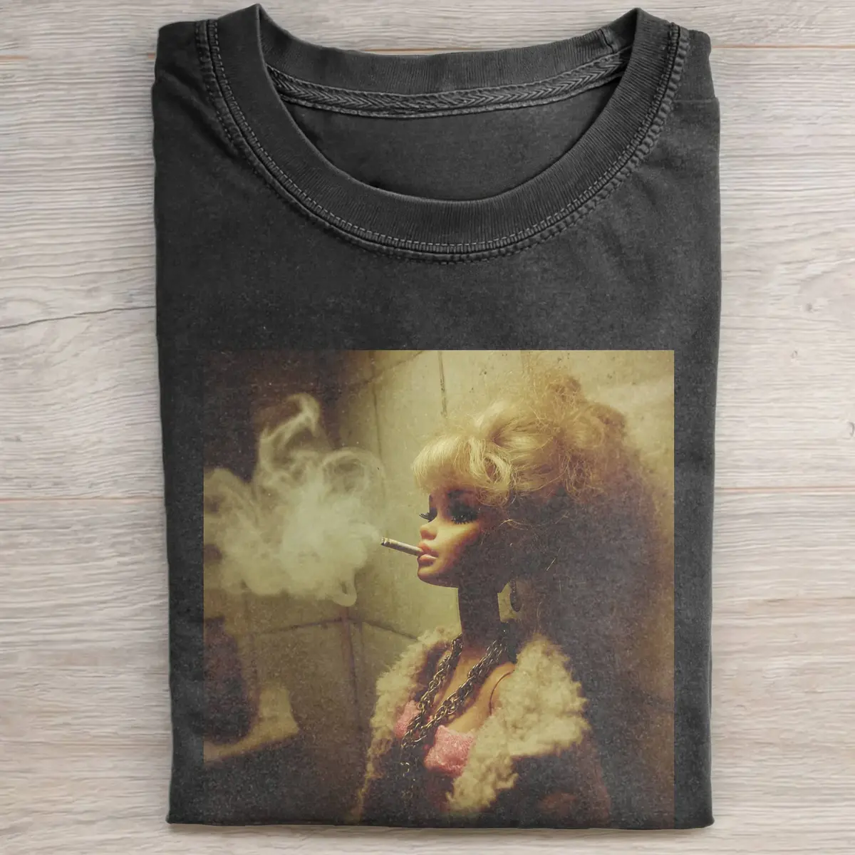 Comfort Colors Doll Face Shirt Barbie Girl T-Shirt, Vintage Pop Culture Doll Face Tee, Streetwear Style Shirt Women Men, Casual Retro Outfit, Fast Shipping USA