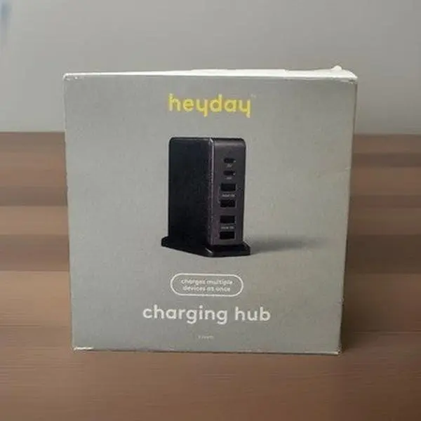 heyday Multi-Port Desktop Charging Hub USB-C & USB-A Station Black Saffiano NIB