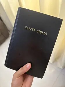1960 Reina Valera Spanish Edition Hardcover Holy Bible - Black, Durable Build, Stylish Design, Authentic Religious Text, for Gifting and Awards, Style, Durability