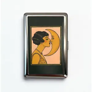 Vintage Metal Card and Cash Case – Portable Organizer for Cards, Cash and Small Essentials with Compact Design