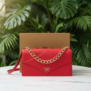 Pre-owned MCM Leather Crossbody Bags Red Calfskin Wallet on Chain New