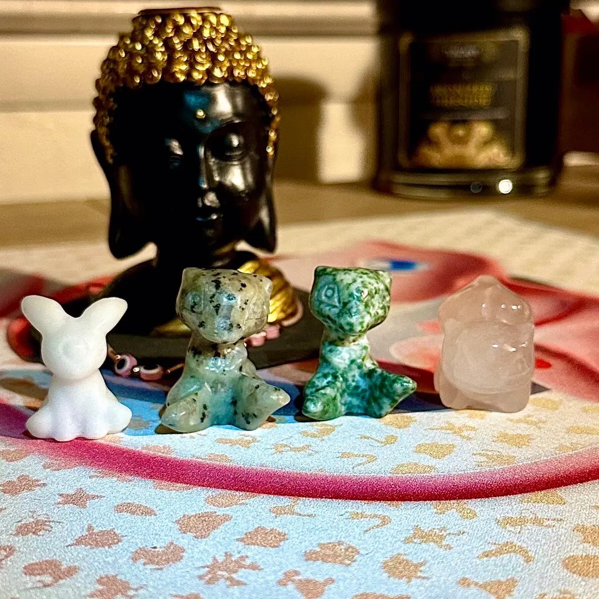 Natural Crystal Specimens & Carvings