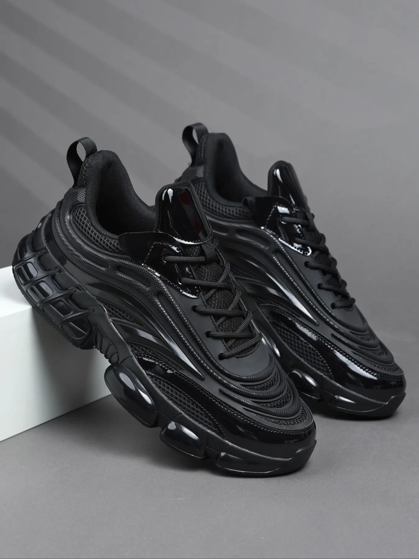 Men's Lightweight Athletic Running Shoes, Breathable Low-Top Sports Sneakers, Athletic Running Trainers, Shock-Absorbing Rubber Sole, Casual and Training Wear