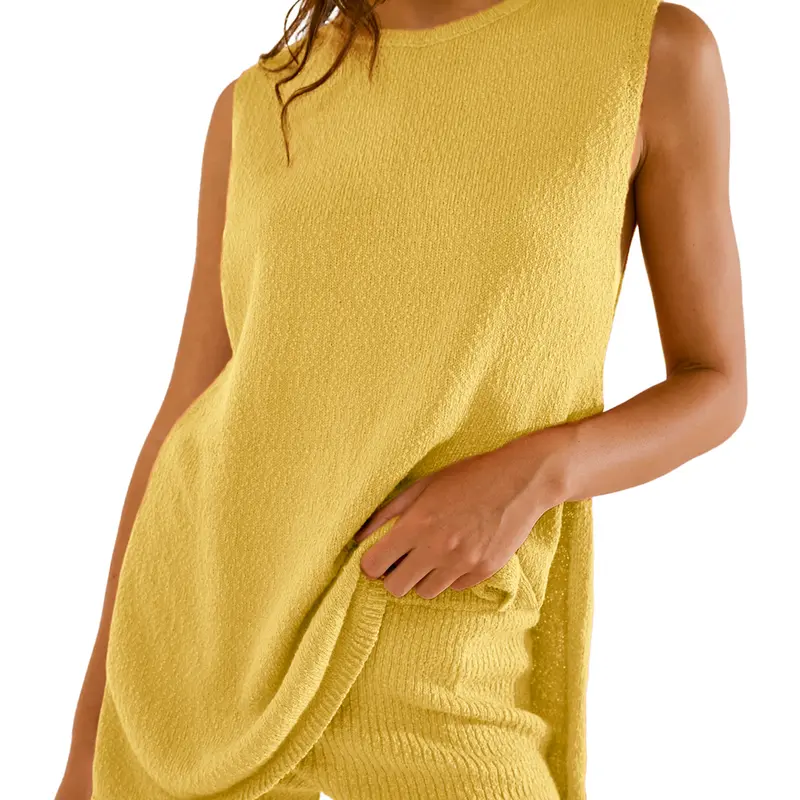 BerryGo Women's 2-Piece Ribbed Knit Matching Set - Soft Cozy Boat Neck Sweater Tunic Top & Shorts, Chic Casual Outfit for Vacation, Home Use