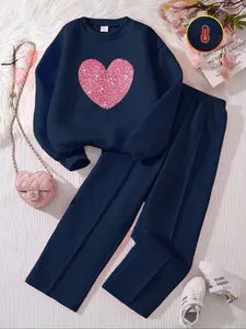Girls' 2-Piece Fleece Heart Long Sleeve Fitted Hoodie Set, Comfortable Elastic Waist Fleece Pants for Stylish Casual Wear