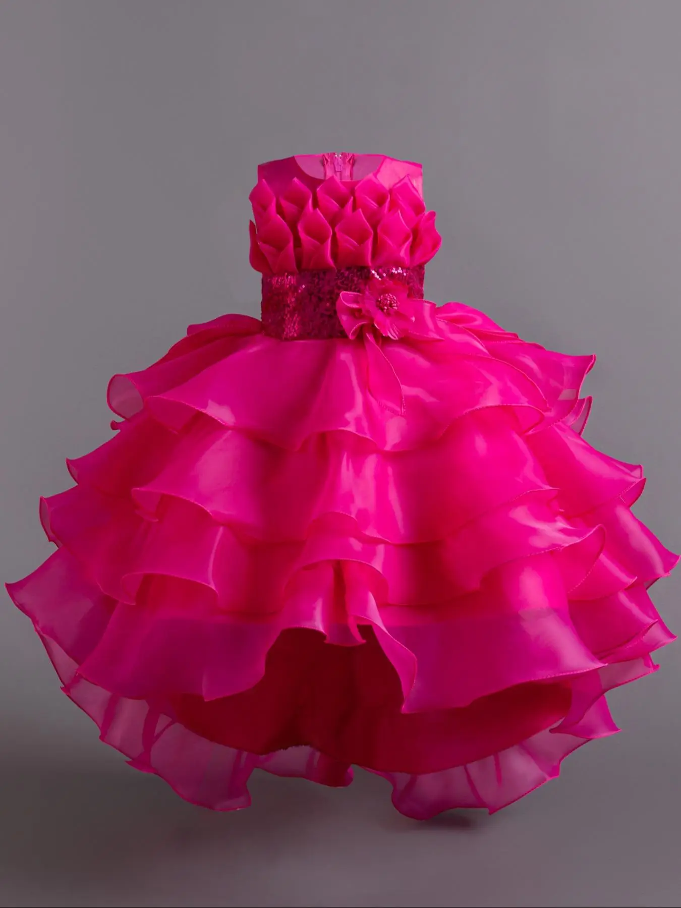 Girl's Contrast Mesh Bow Decor Tiered Layer Fit and Flare Dress, Elegant Sleeveless Round Neck Contrast Sequin Party Dress for Birthday Party Performa