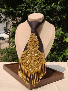 Luxurious Heavy-Duty Tie, Vintage Court Style, 3D Embroidery, Perfect for Stage, Wedding, Banquet, Elegant Accessory, Ethnic Pattern Tie