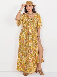 Women's Plus Size All Over Floral Print Split Thigh V Neck A Line Dress, Summer Boho Bohemian Fashion Casual Half Sleeve High Waist Long Dress for Daily Vacation Wear Womenswear