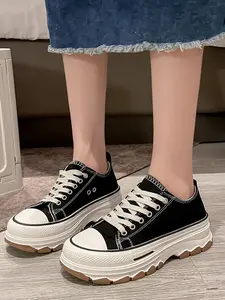 Maison Mihara Yasuhiro 2025 New MMY Classic Non-slip Lightweight Low-top Shoes, Campus Skate Shoes, Women's Classic Low-top Canvas Shoes, White Pleated Style, Men's and Women's Sneakers