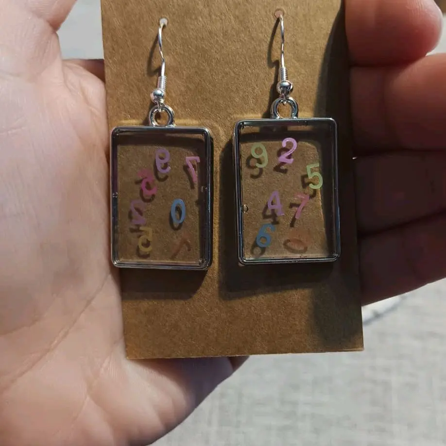 Square Shaped Epoxy Resin Earrings with Colorful Numbers Design on Transparent Square Shape Jewelry