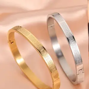 AITUL KURSI BANGLE 18k plated
