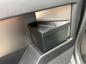 Cybertruck door trashcan. (Driver or Passenger side)