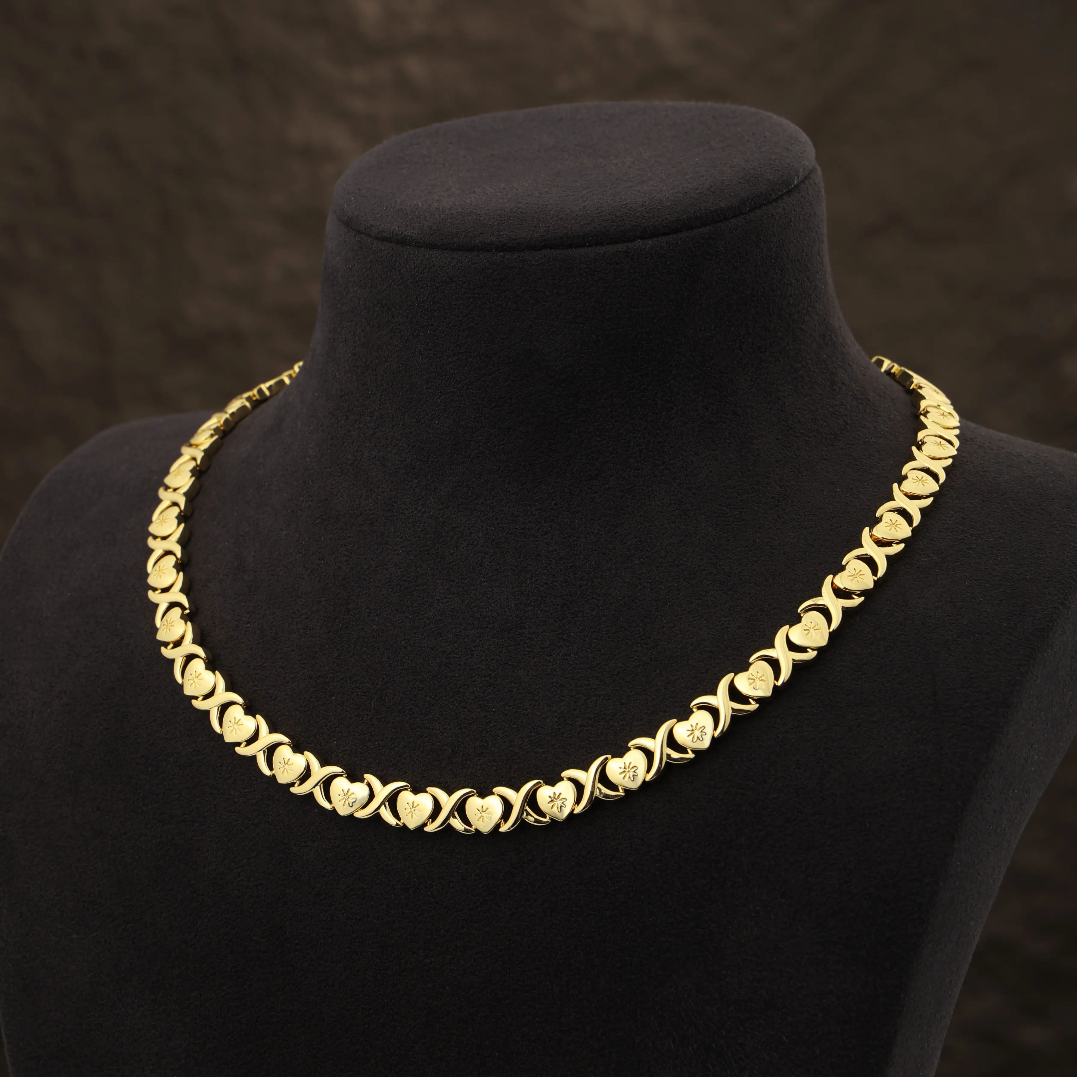 Classic XOXO Heart Necklace (Only Necklace) Minimalist Love Jewelry XO Love Link Chain Timeless Holiday Gifts
