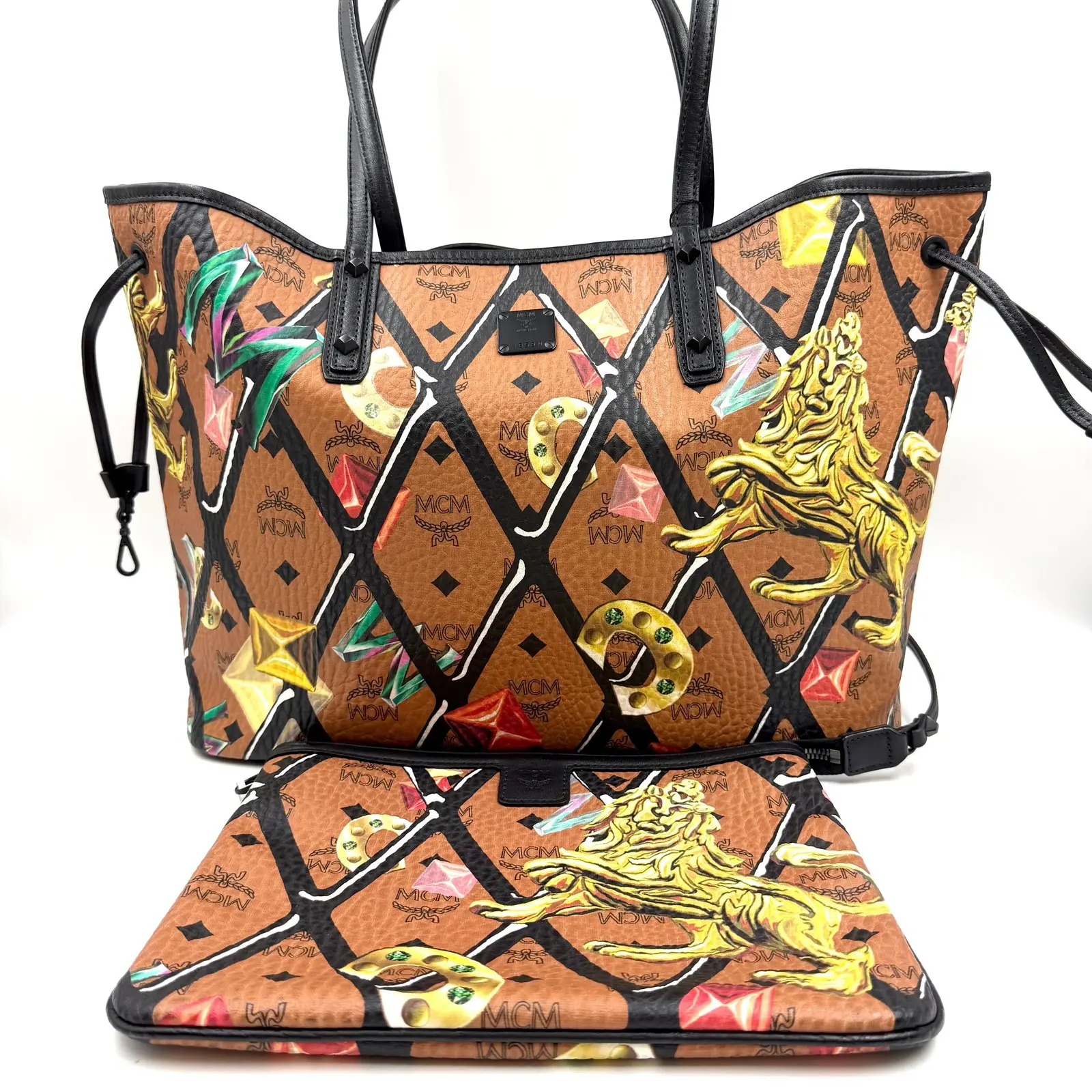 Pre-owned MCM As Shown tote bags HZ 6104 Visetos Motif Rombi Lion Printed Reversible Tote 26.07.07