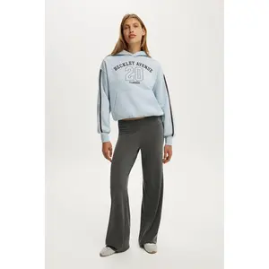 Cotton On Graphic Boxy Fleece Hoodie – Cozy Streetwear Essential