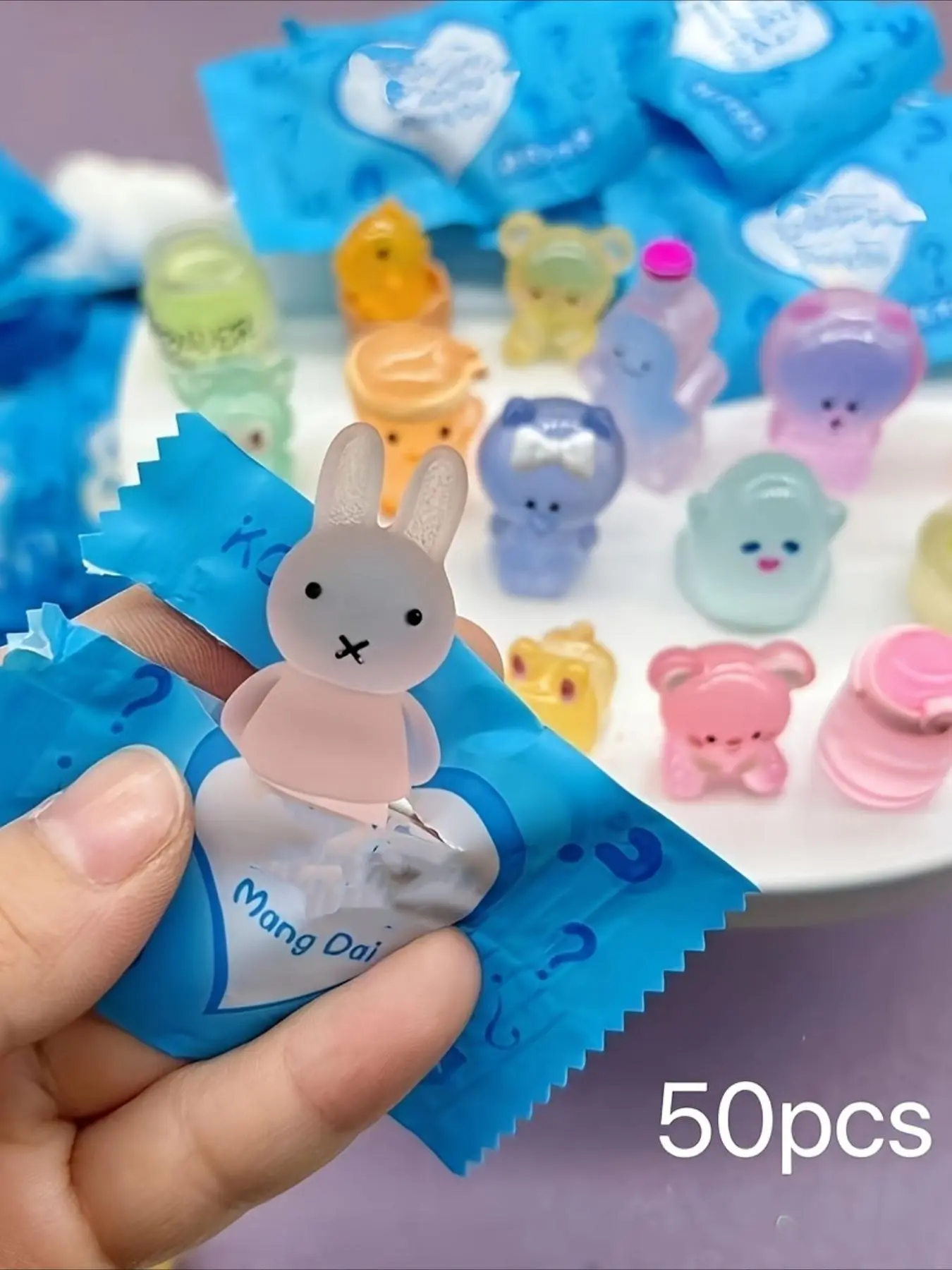 50pcs Glow-in-the-Dark Mini Figurines - Cute Animal Design Ornaments, Decoration Figure with Heart & Star Accents, Resin Crafts for Indoor/Outdoor Decor, Home & Garden Gifts, No Electricity Needed, Glowindark Feature