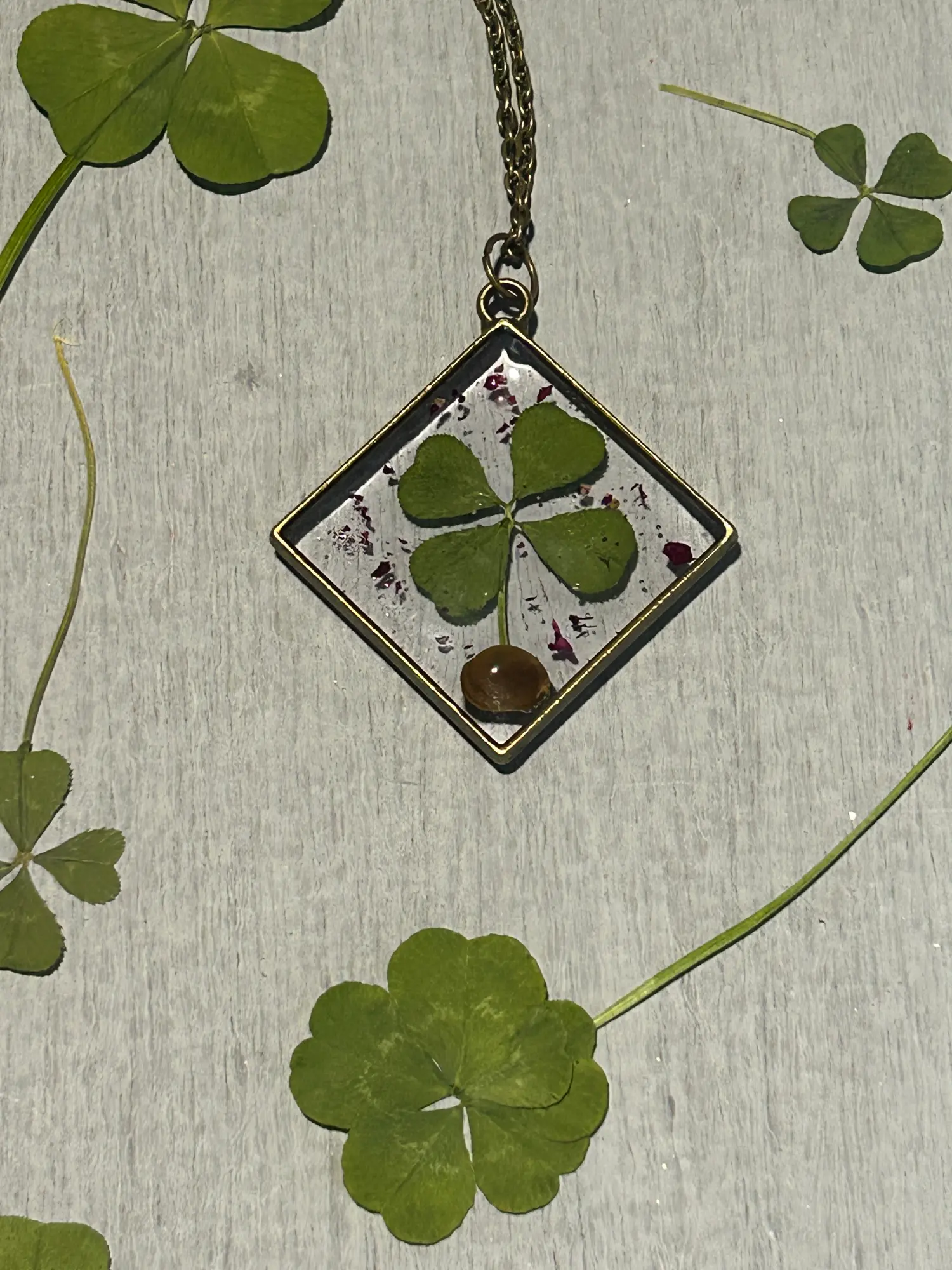 Triple Luck Cinnamon Rosebud Clover Necklace - Four Leaf Clover Rose Bud & Cinnamon Natural Herbs in UV Resin Jewelry