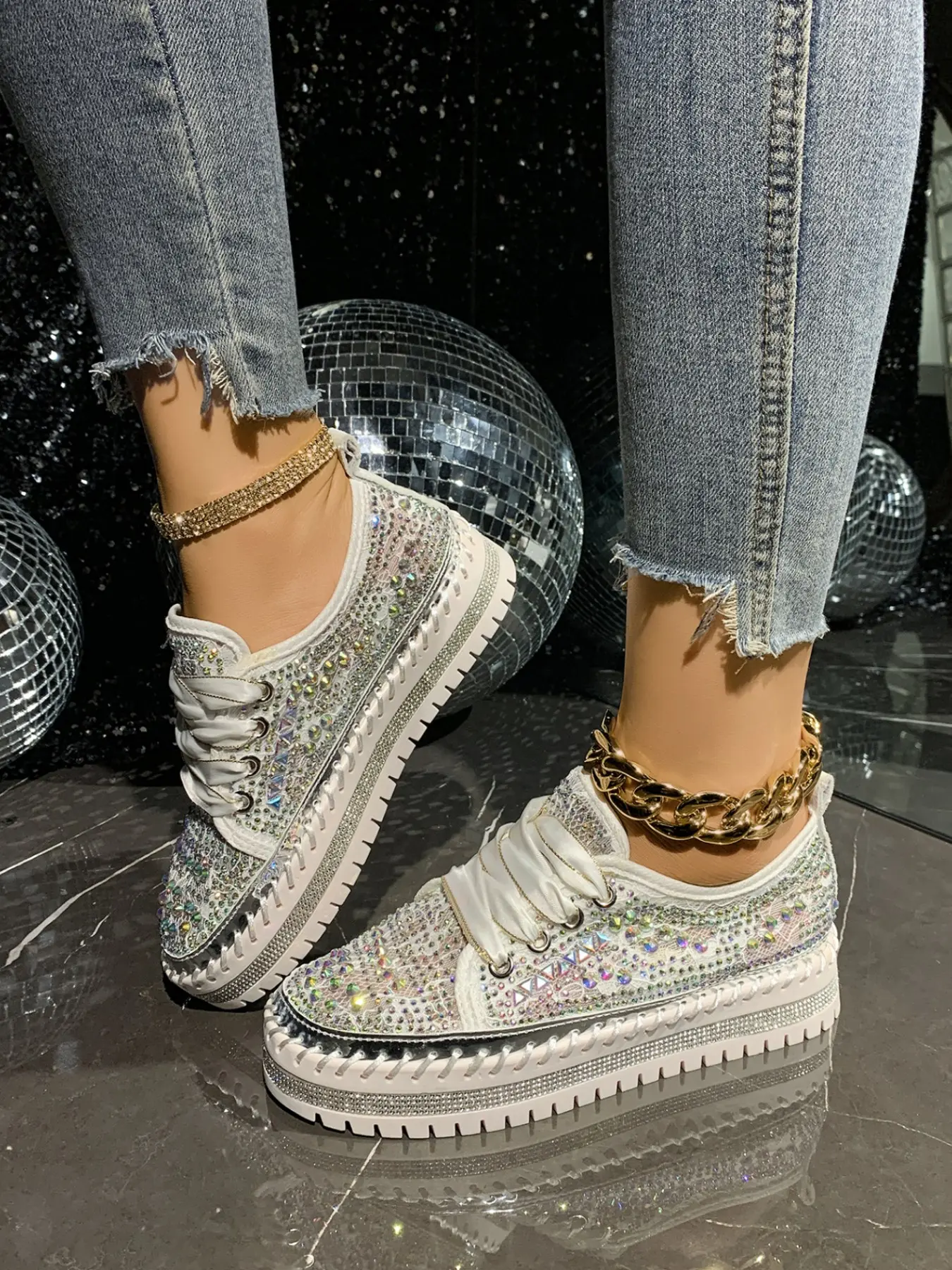 Women's Fashion Casual Sneaker Shoes with Sparkling Rhinestones, Low-Top Lace-Up Design, Trendy All-Season Leisure Shoes, Walking Shoes