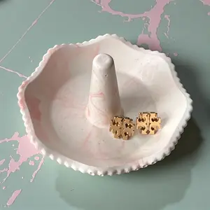 Jewelry holder