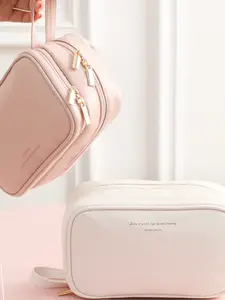 Portable Handheld Travel Lipstick Storage Pouch, Large Capacity Toiletries Bag, Essential Organizer for Makeup & Essentials