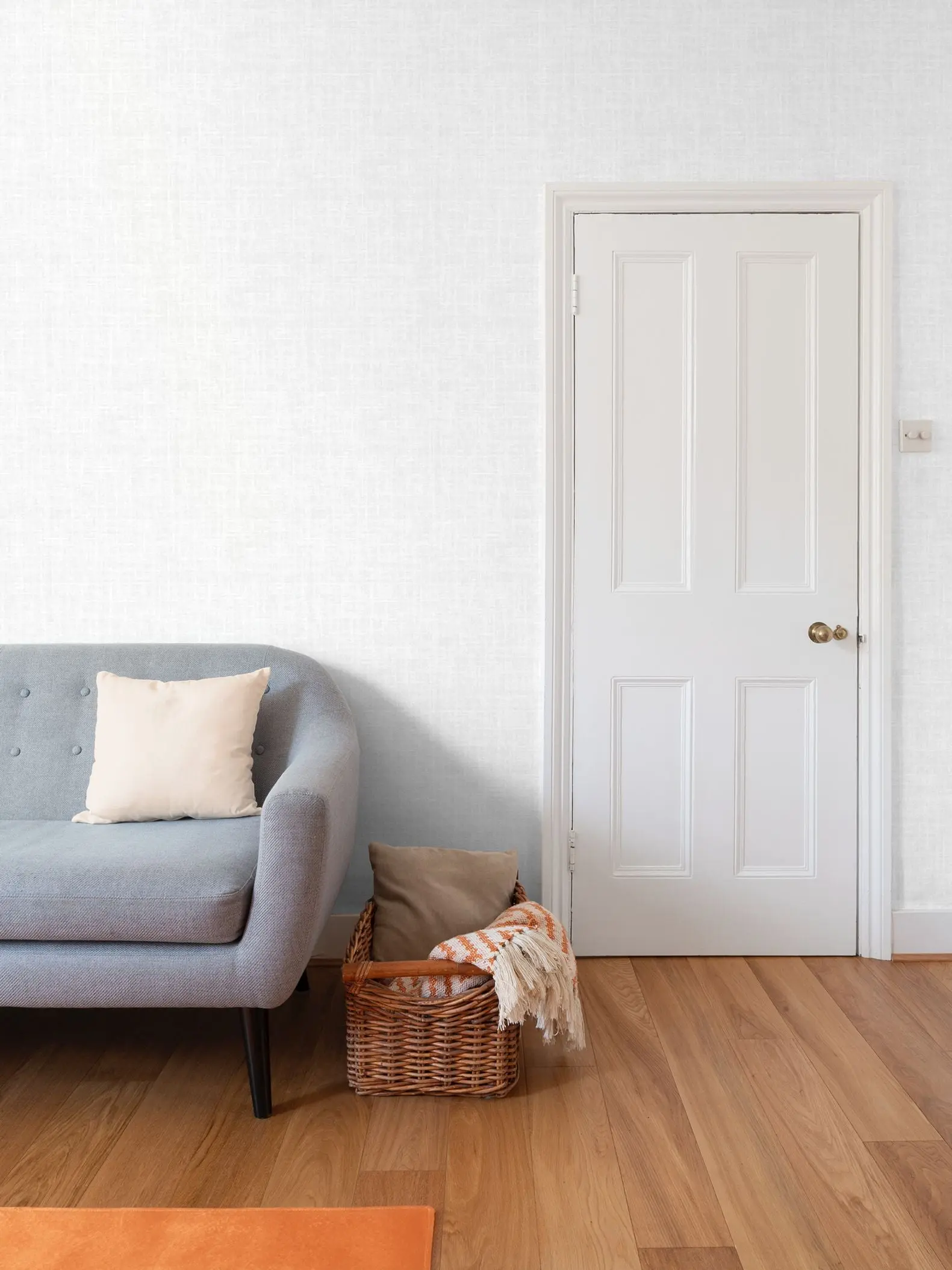 Chalk Loom Neutral Textured Peel