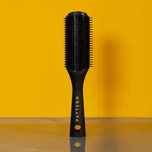 PATTERN Beauty Shower Brush | No-Breakage Wet Detangling & Definition for Curly & Coily Hair PATTERN Beauty Shower Brush | No-Breakage Wet Detangling & Definition for Curly & Coily Hair