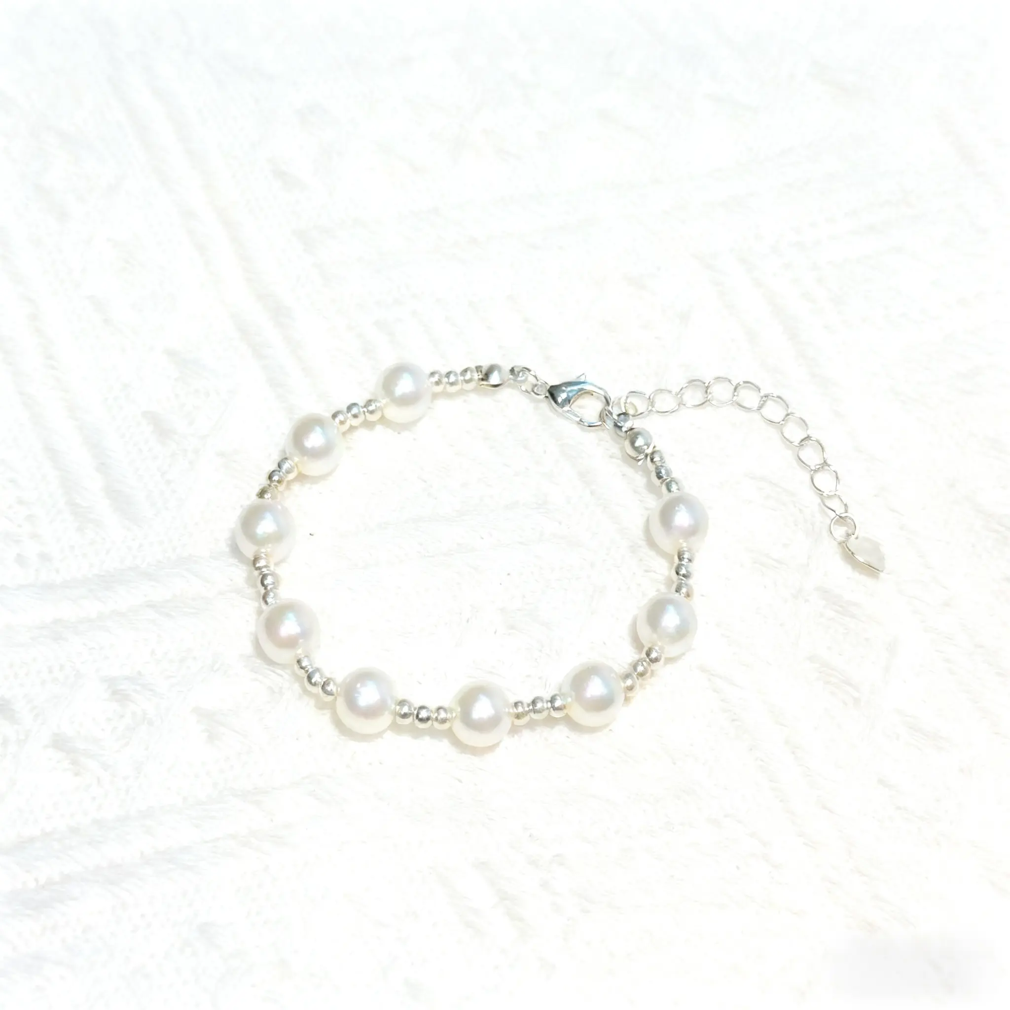 Simulated Pearl & Silver Bead Bracelet - Elegant Minimalist Jewelry for Timeless Elegance
